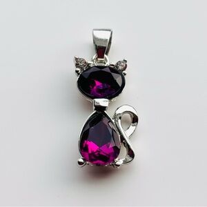 Vintage Silver Tone Cat Deep Purple Crystals Cubiz Zirconia Pendant